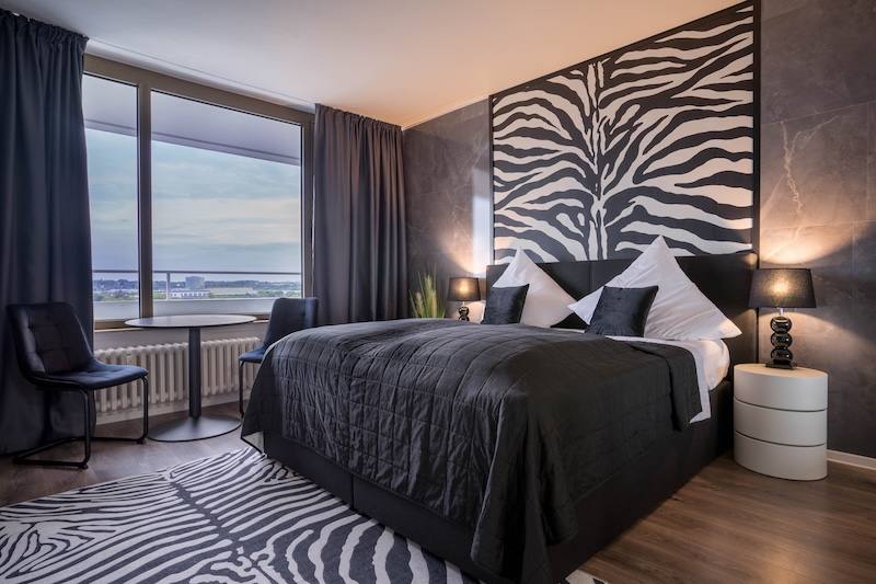 RüSuite II | King-Size Bed | Balcony | Netflix